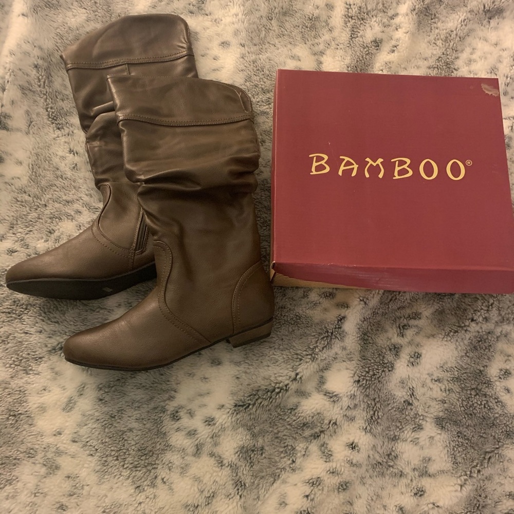 NWT - Bamboo tall boots - size 10 - Taupe